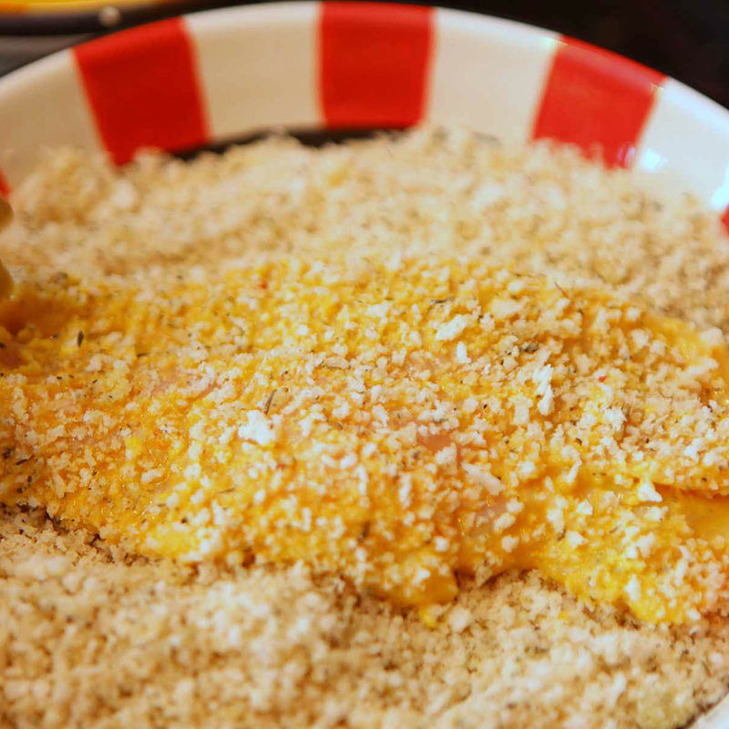 HACCP認定 油揚げ食品用 10% の水分 を含む黄色のパンコパン粉 - 非 GMO 日本 スタイル