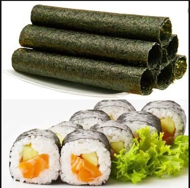 深緑色の5%の湿気によって焼かれる海藻Nori 100枚のシート